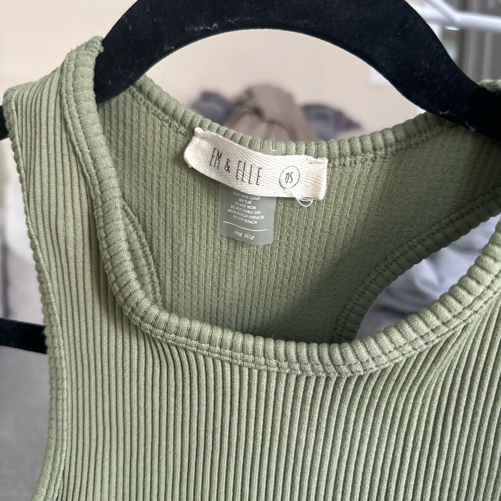 Olive Ribbed Tank Top - Picture 3 of 4